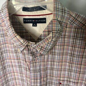 Tommy Hilfiger Men's 100% Cotton Short Sleeve Dress Shirt- Size XL